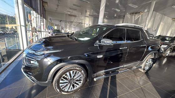 FIAT TORO 2.0 16V TURBO DIESEL RANCH 4WD AT9 FIAT TORO 2.0 16V TURBO DIESEL RANCH 4WD AT9
